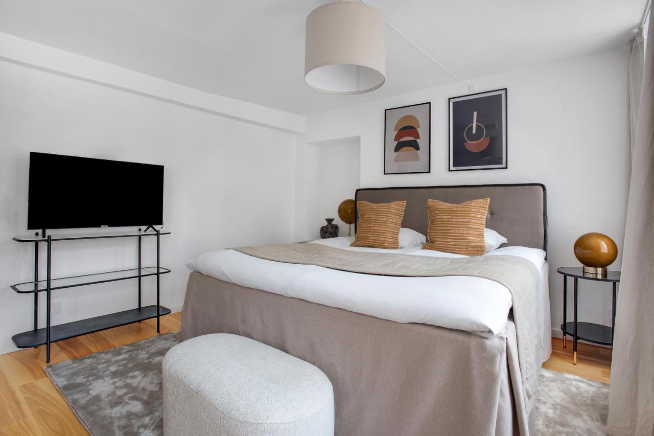 Open&light Apartment in the heart of Kopenhagen Buitenkant foto