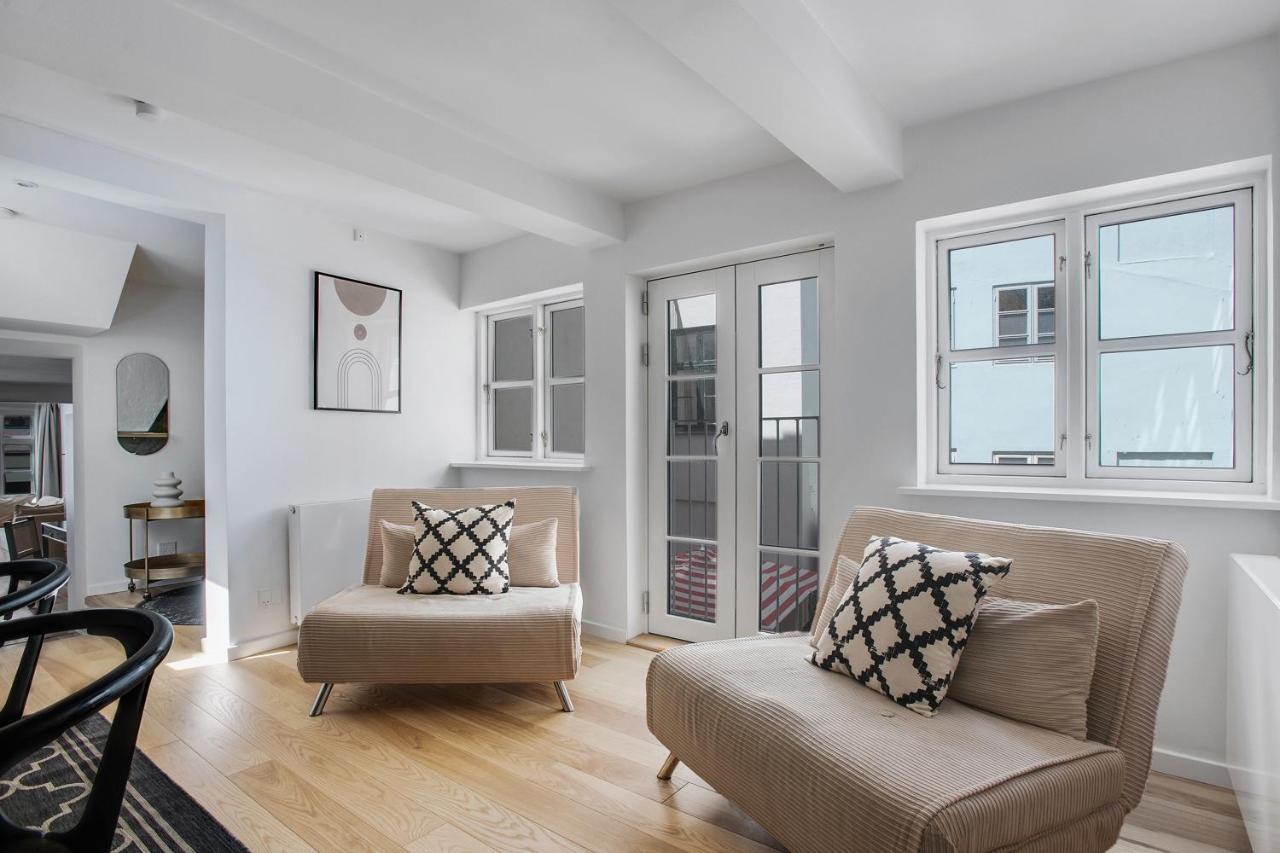 Open&light Apartment in the heart of Kopenhagen Buitenkant foto